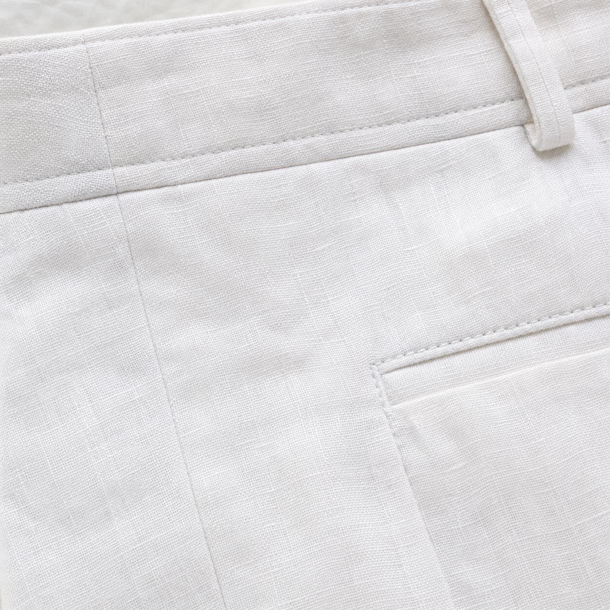 Italian Linen Relaxed-Fit Trousers – White fabric detail