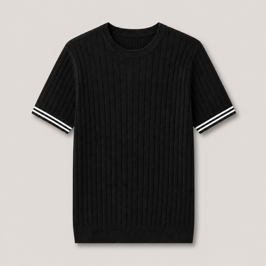 Strata Knit Tee productfoto op uniforme warmgrijze achtergrond